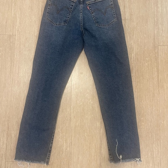 Levi’s Wedgie Straight Distressed Dark Blue Jeans - Picture 8 of 9